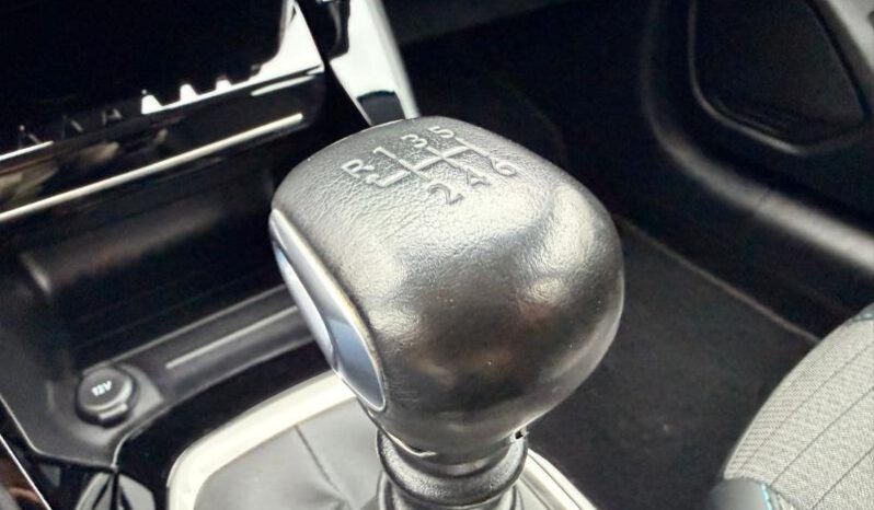 Peugeot 208 Allure / GPS / Carplay complet