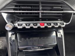 Peugeot 208 Allure / MHEV / E-DSC6 complet