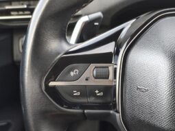 Peugeot 5008 Allure / EAT8 / Sièges chauffants complet