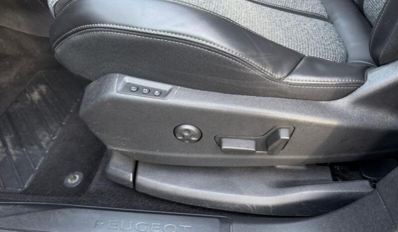 Peugeot 3008 Allure / EAT6 / Toit ouvrant complet