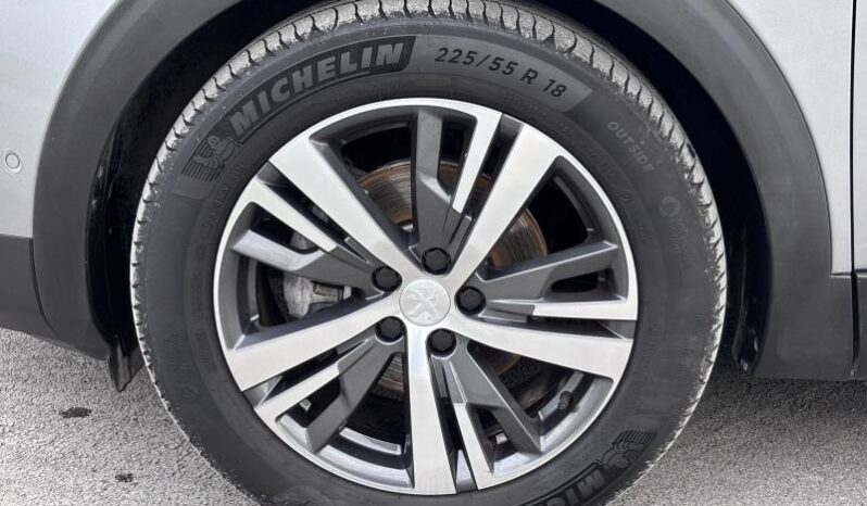 Peugeot 5008 Allure Pack / Hybrid complet