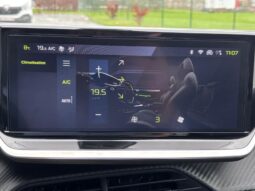 Peugeot 208 Allure / MHEV / E-DSC6 complet