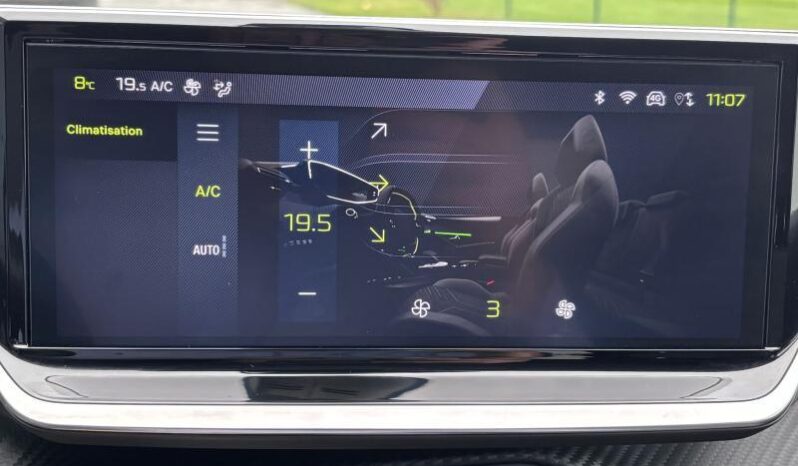 Peugeot 208 Allure / MHEV / E-DSC6 complet