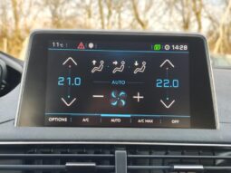 Peugeot 5008 Allure / EAT8 / Sièges chauffants complet