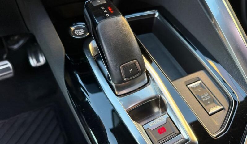 Peugeot 3008 GT / Black Pack / EAT8 complet