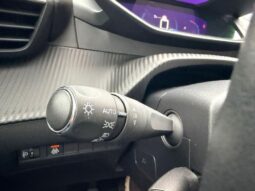Peugeot 208 Allure / GPS / Carplay complet