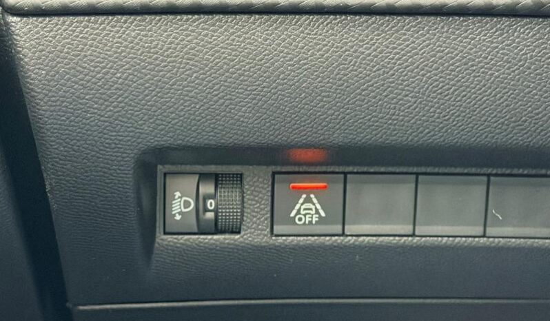 Peugeot 208 Allure / GPS / Carplay complet