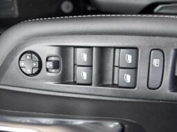 Peugeot 208 Allure / MHEV / E-DSC6 complet