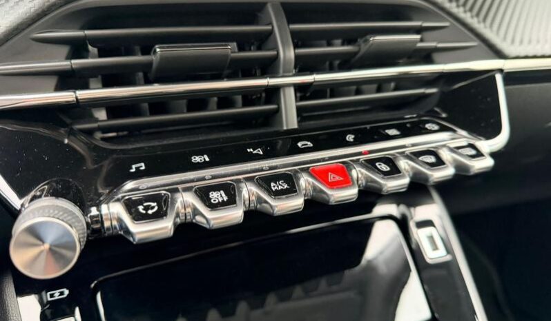 Peugeot 208 Allure / GPS / Carplay complet
