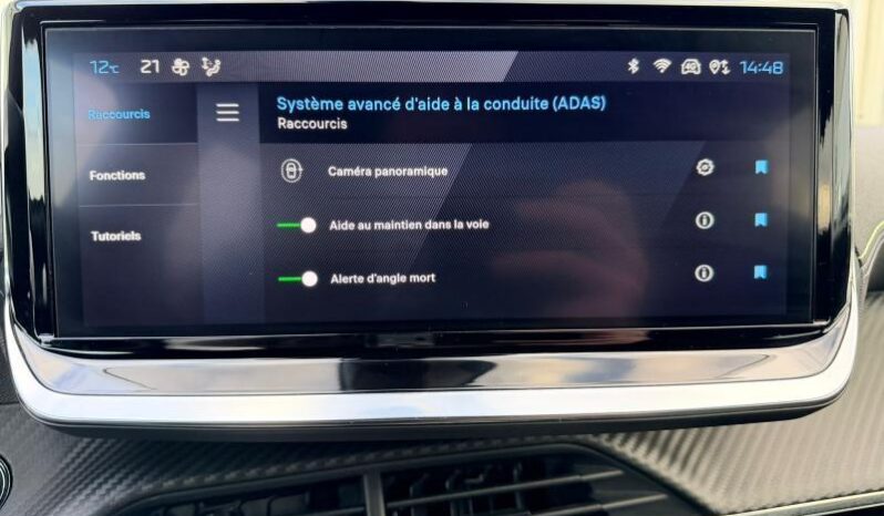 Peugeot 2008 GT / EAT8 / 130ch complet