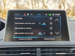 Peugeot 5008 Allure / EAT8 / Sièges chauffants complet