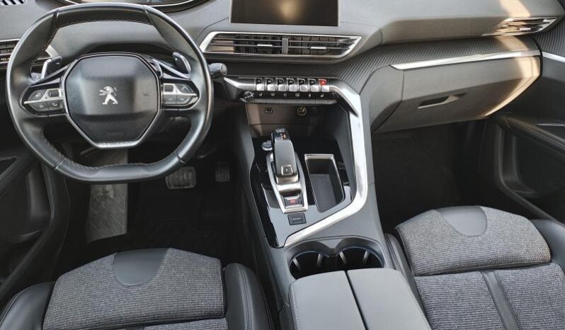 Peugeot 5008 Allure / EAT8 / Sièges chauffants complet