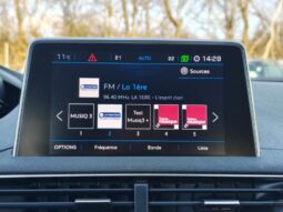 Peugeot 5008 Allure / EAT8 / Sièges chauffants complet