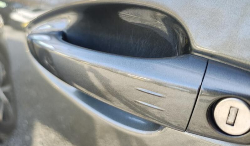 Peugeot 5008 Allure / EAT8 / Sièges chauffants complet