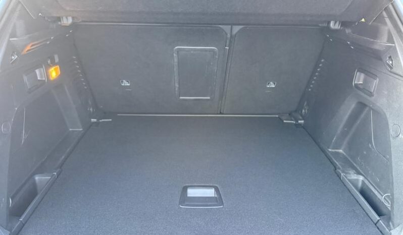 Peugeot 3008 GT / Black Pack / EAT8 complet