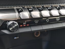 Peugeot 5008 Allure / EAT8 / Sièges chauffants complet