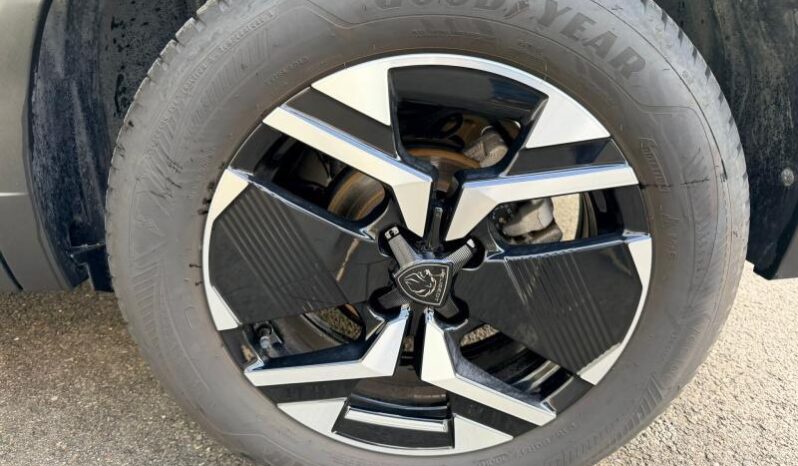 Peugeot 2008 GT / EAT8 / 130ch complet