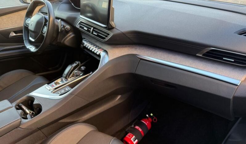 Peugeot 3008 GT / Black Pack / EAT8 complet