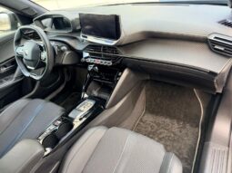 Peugeot 2008 GT / EAT8 / 130ch complet