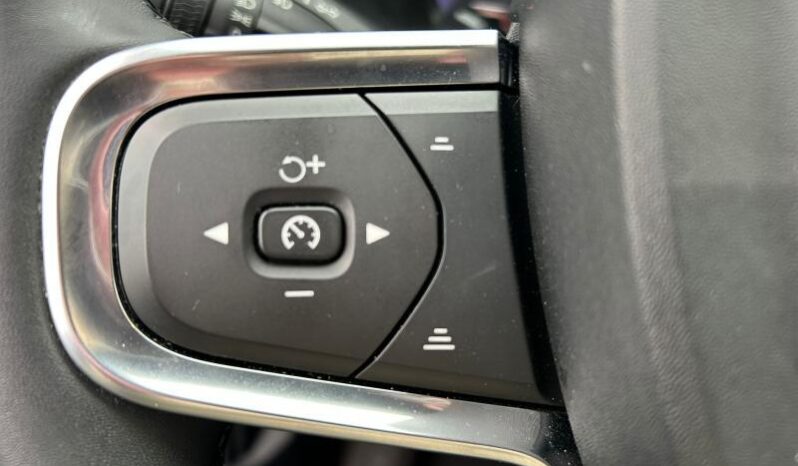 Volvo XC40 B3 / Mild Hybrid / Core complet