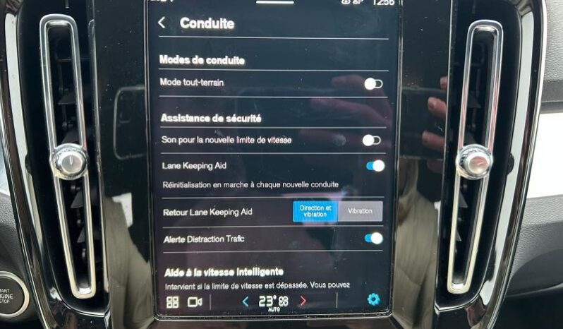 Volvo XC40 B3 / Mild Hybrid / Core complet