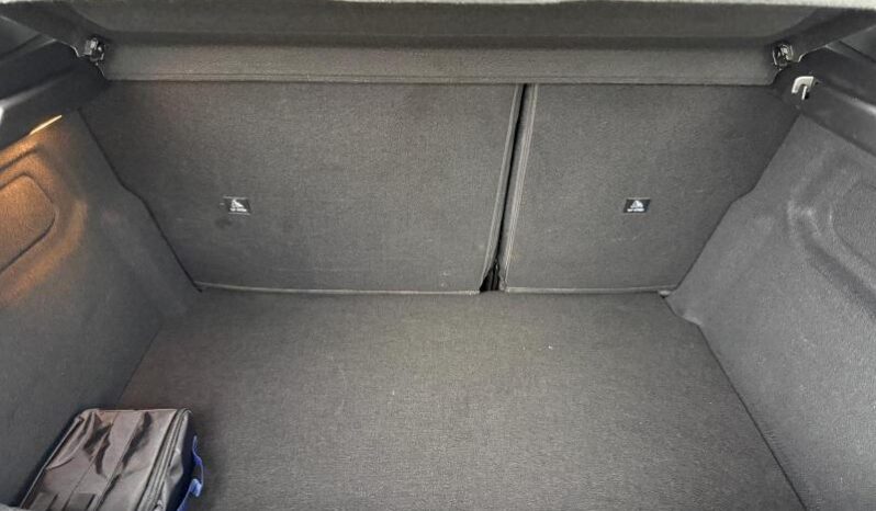 Peugeot 208 Allure / Hybrid / E-DSC6 complet