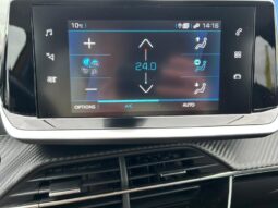 Peugeot 208 Allure / EAT8 / Carplay complet