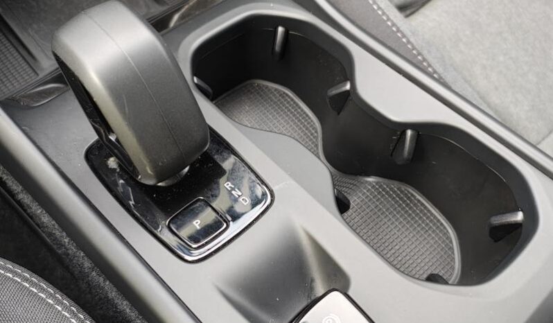 Volvo XC40 B3 / Mild Hybrid / Core complet