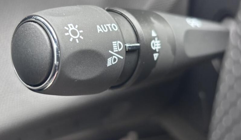 Peugeot 308 SW GT / e-DCS6 / SW / 145 complet