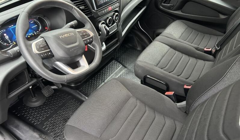 Iveco Daily 35SC18HASY complet