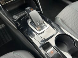 Peugeot 208 Allure / EAT8 / Carplay complet