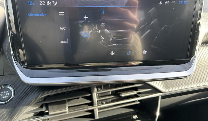 Peugeot 2008 Allure / MHEV / E-DSC6 complet