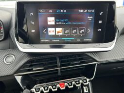 Peugeot 208 Allure / EAT8 / Carplay complet
