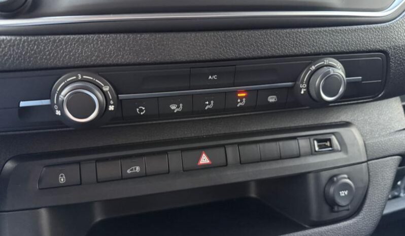 Citroen Jumpy Taille M / 145ch / Carplay complet