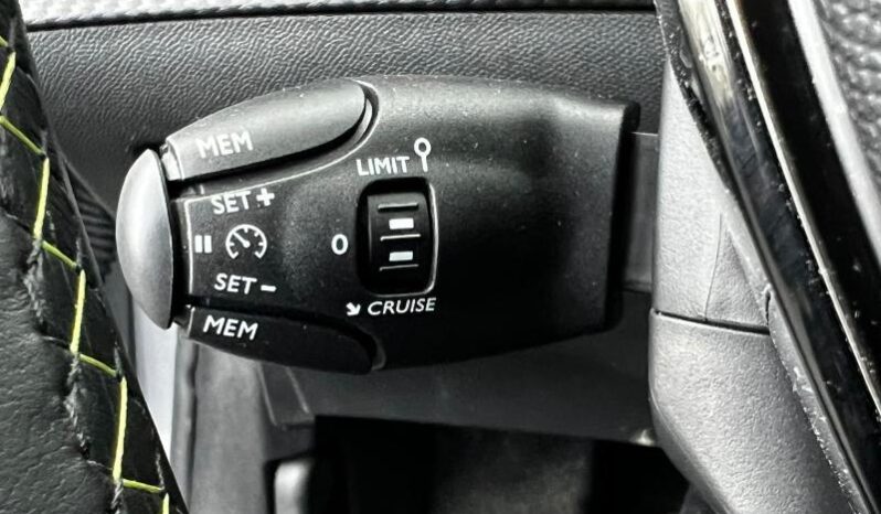 Peugeot 208 GT / LED / GPS complet