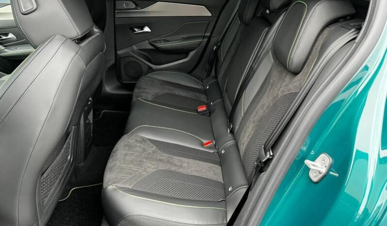 Peugeot 308 GT HYBRID complet