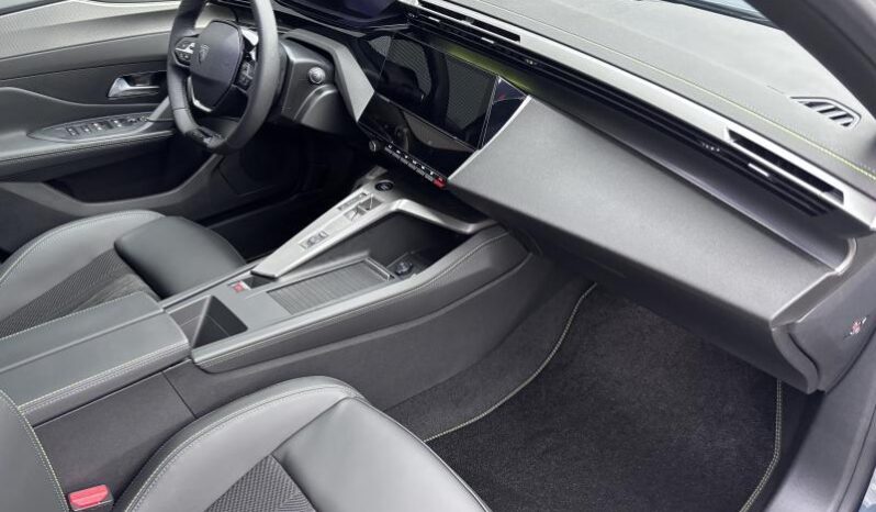 Peugeot 308 SW GT / e-DCS6 / SW / 145 complet