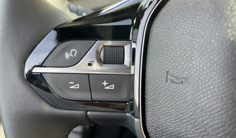 Peugeot 2008 Allure / MHEV / E-DSC6 complet
