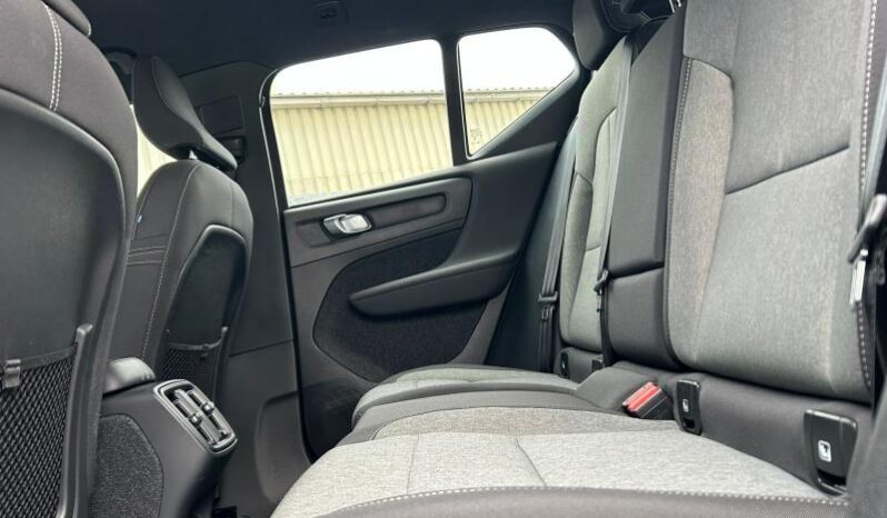 Volvo XC40 B3 / Mild Hybrid / Core complet