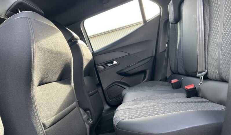 Peugeot 2008 Allure / MHEV / E-DSC6 complet