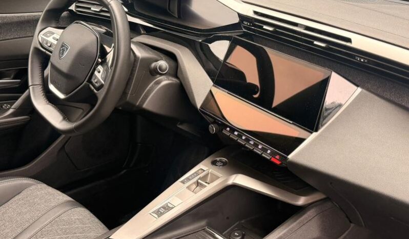Peugeot 408 Allure / EAT8 complet
