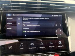 Peugeot 408 Allure / EAT8 complet