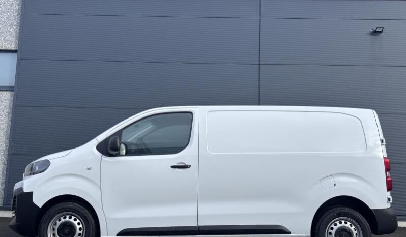 Citroen Jumpy Taille M / 2.0 BlueHDI / Carplay complet