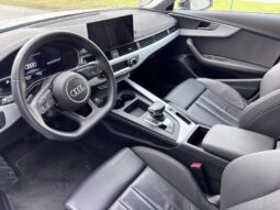 Audi A4 Avant / S-Line / S-Tronic / 35 TFSI complet