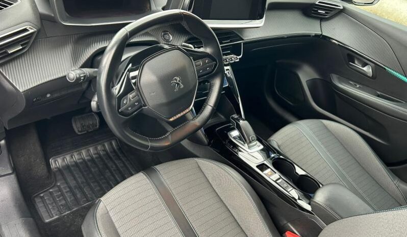 Peugeot 208 Allure / EAT8 complet