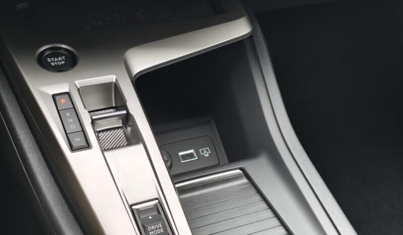 Peugeot 308 Allure / Hybrid / Dispo avril 26 complet