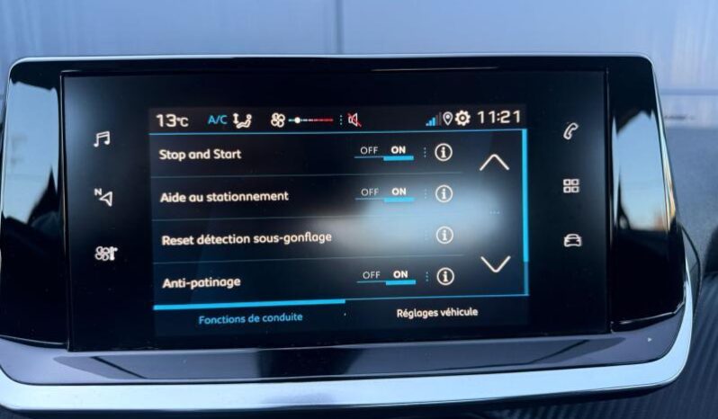 Peugeot 2008 Active / sièges chauffants / 130ch complet