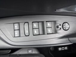 Peugeot 308 Allure / e-DCS6 / Carplay complet