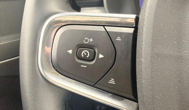 Volvo XC40 B3 / Mild Hybrid / Core complet