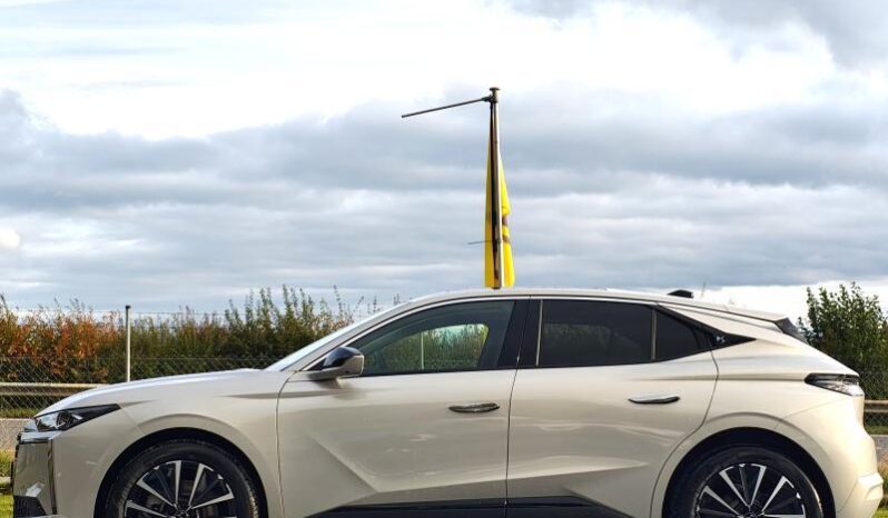 DS Automobiles N°4 ETOILE complet